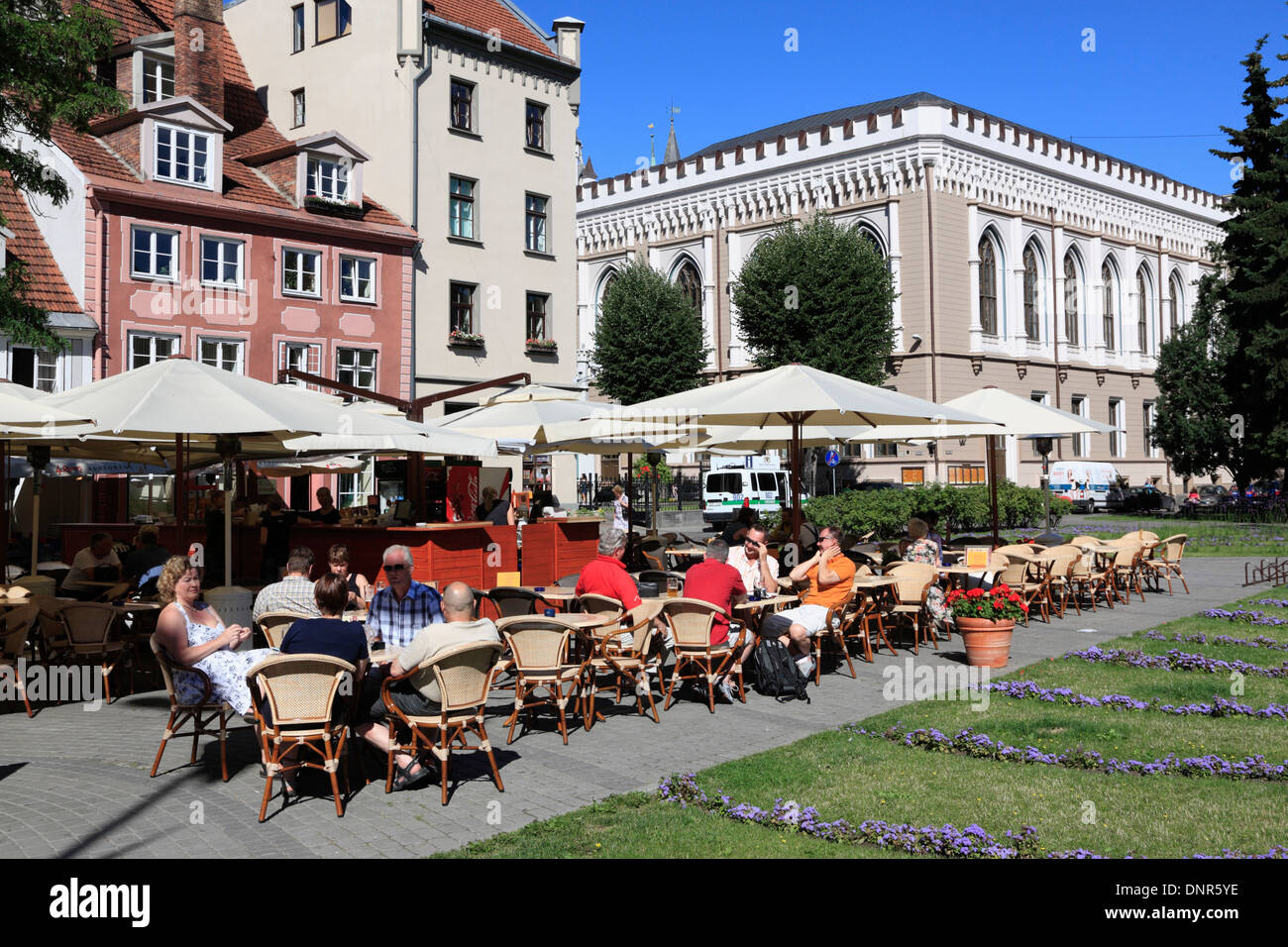 Ristorante a Livu Laukums Square, Riga, Lettonia, Europa Foto Stock