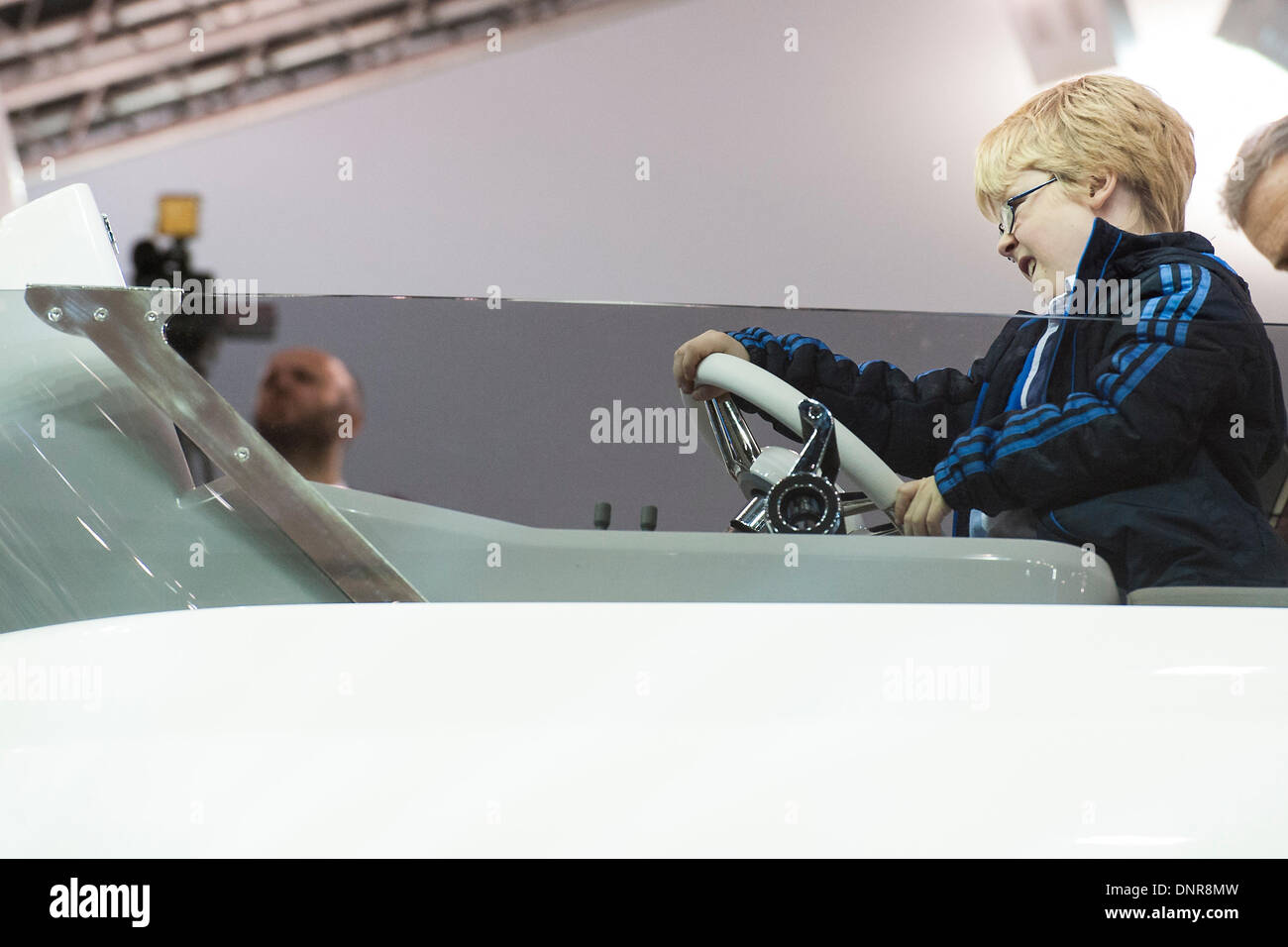 Londra, Regno Unito. 04 gen 2014. Il London Boat Show si apre al centro Excel, Docklands, Londra, UK Credit: Guy Bell/Alamy Live News Foto Stock