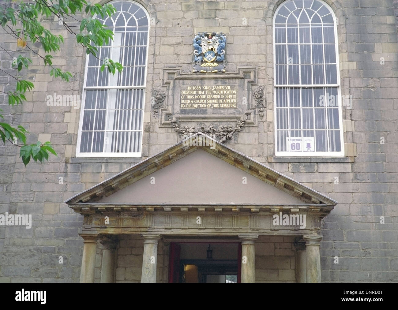 Ingresso Canongate Kirk, Canongate, Royal Mile di Edimburgo, Scozia, Regno Unito Foto Stock