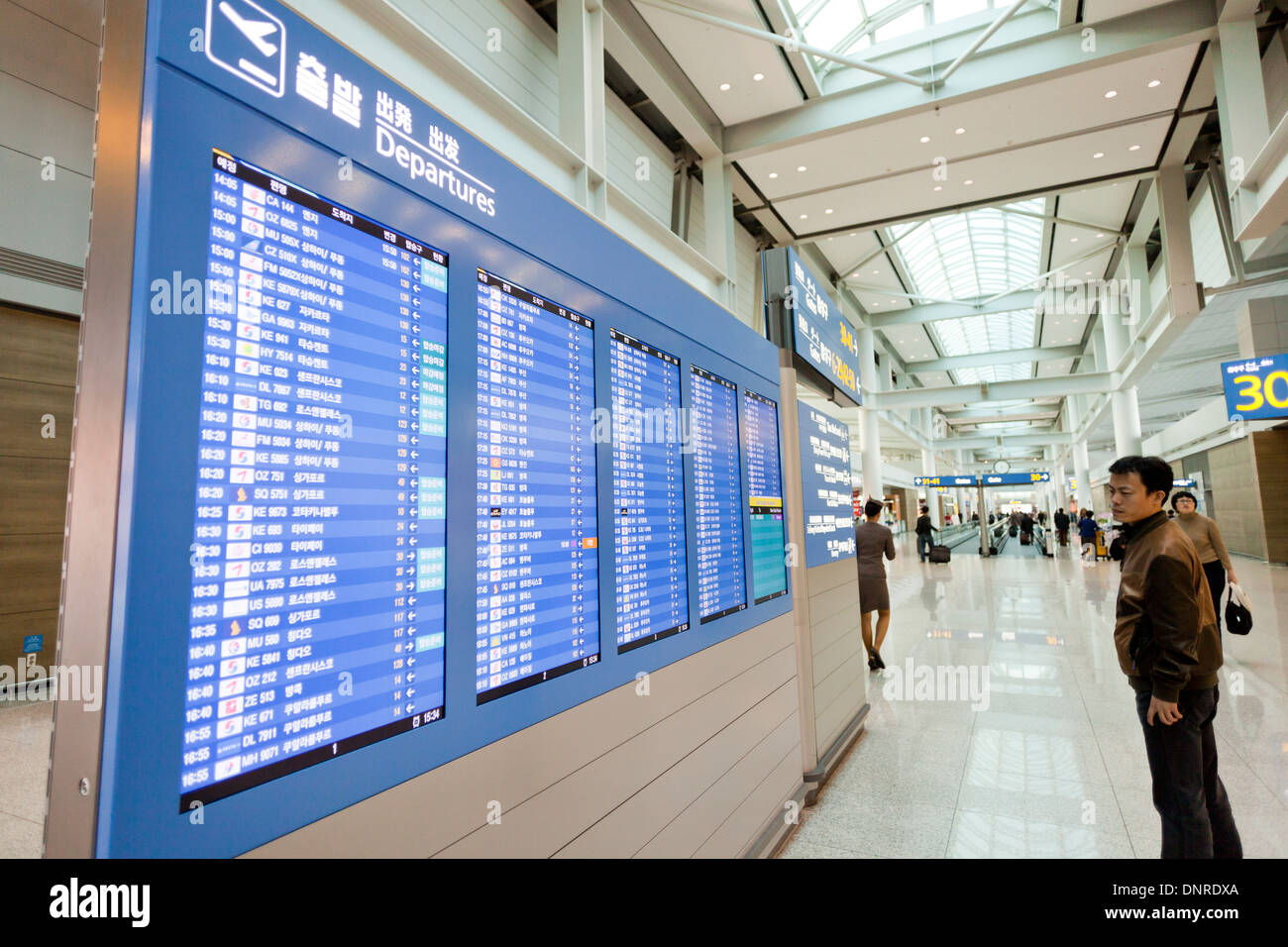 Display Flip Board partenze in Incheon International Aeroporto - Incheon, Corea del Sud Foto Stock
