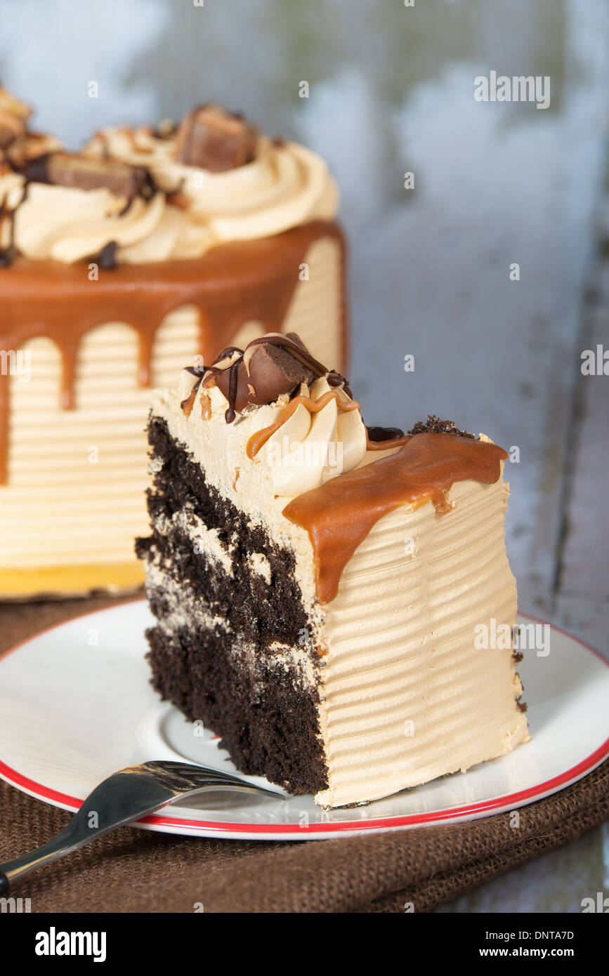 Il cioccolato crema al caramello torta Foto Stock