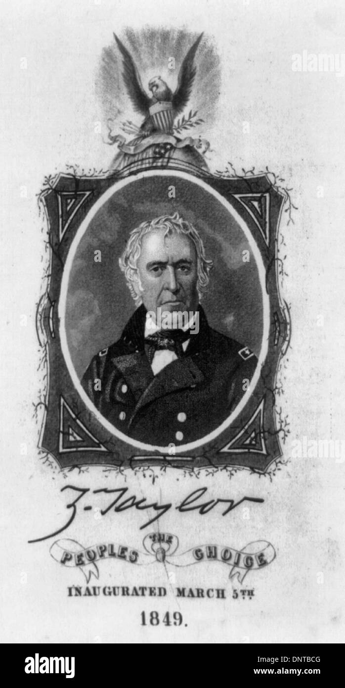 Un badge commemorativa per l inaugurazione del Presidente Zachary Taylor. Taylor è stato giurato il 5 marzo 1849, un giorno più tardi rispetto alla consueta data di inaugurazione, che nel 1849 cadde su una Domenica. Il badge offre un busto ritratto di Taylor in uniforme, che sembra essere basato su uno dei diversi dagherrotipi della generale prese a e poco dopo la conclusione della guerra messicana. Esso è impostato entro un telaio rettangolare che si intreccia con un sottile vine. Il telaio è sormontato da un globo su cui poggiano una bandiera americana, una chiocciola, e un'aquila che tiene le frecce e olive branch. Foto Stock