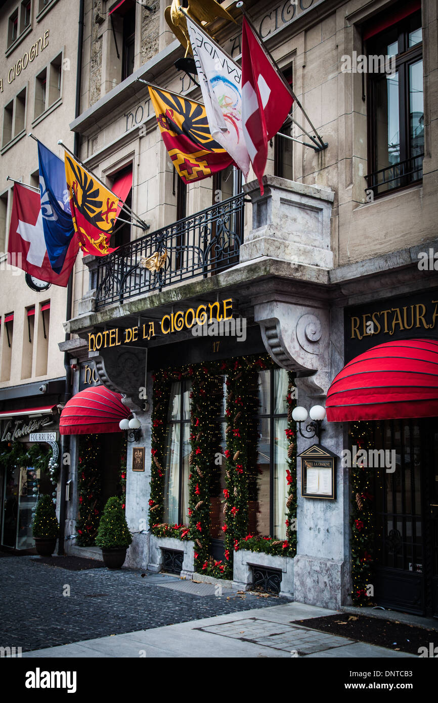 L'entrata frontale dell'hotel de la cigogne Ginevra SVIZZERA Foto Stock