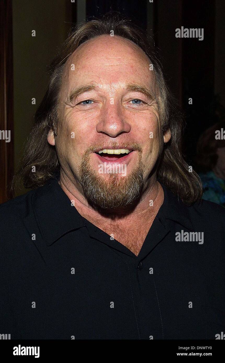 Sett. 18, 2002 - K26099TR JASON FOUNDATION per suicidio giovanile PERVENTION .SPAGO ristorante a Beverly Hills, CA. 9-18-02. TOM RODRIGUEZ/ Stephen Stills(Immagine di credito: © Globo foto/ZUMAPRESS.com) Foto Stock
