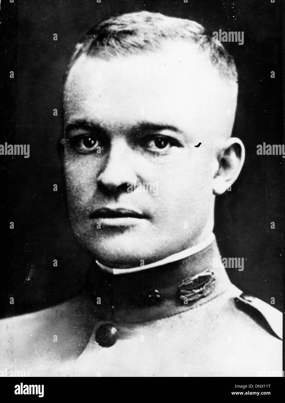 Aprile 23, 1915 - Abilene Ks, U.S. - DWIGHT D. EISENHOWER GENERALE DEGLI STATI UNITI Esercito (1944), e il Presidente degli Stati Uniti dal 1953 fino al 1961. (Credito Immagine: © Keystone foto/ZUMAPRESS.com) Foto Stock