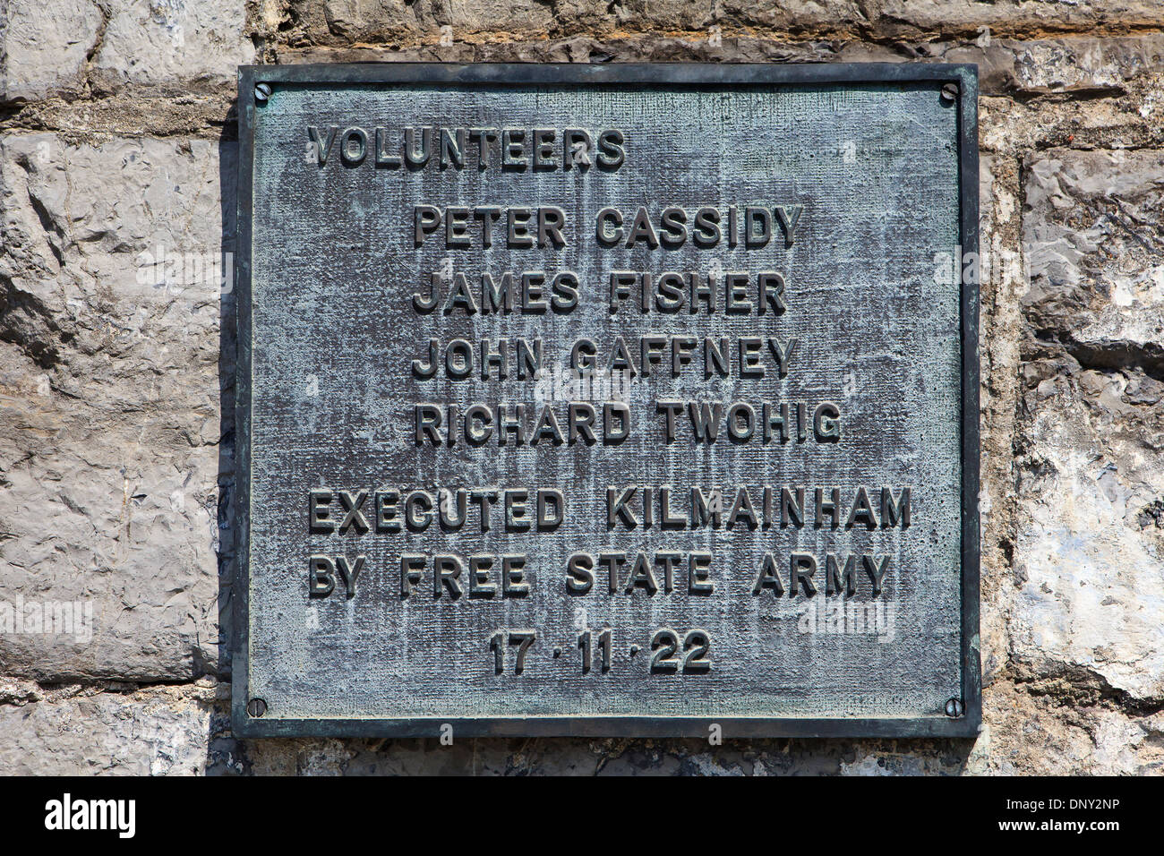 Marcatura di placca i volontari che sono stati eseguiti da parte dello Stato libero esercito a Kilmainham obiettivo in Dublino, Irlanda Foto Stock