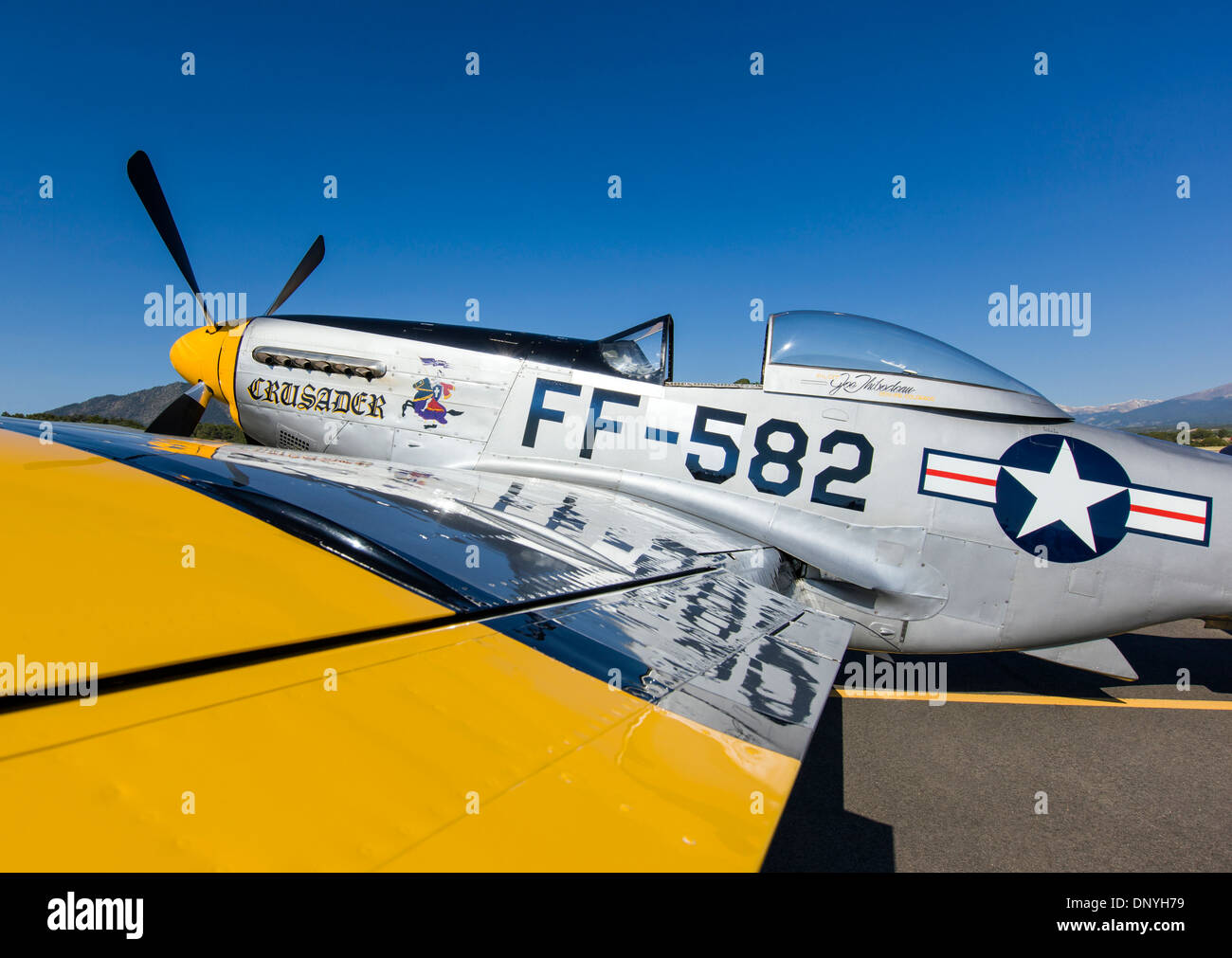 La North American Aviation P Mustang era un American long-range, monomarca Seat fighter e caccia bombardiere Foto Stock