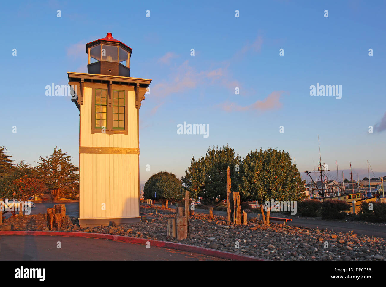 La tabella di Bluff faro per la baia di Humboldt a Woodley Island Marina a Eureka, California Foto Stock