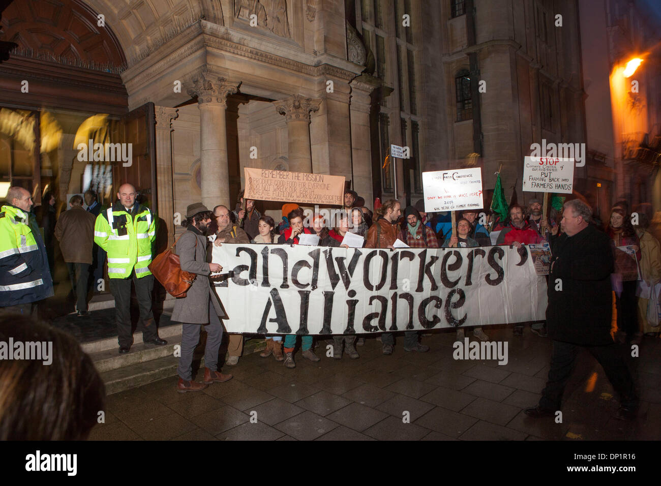 Landworkers Alliance introduce i piccoli agricoltori all attenzione dei grandi Agri azienda di Oxford Farming Conference Foto Stock