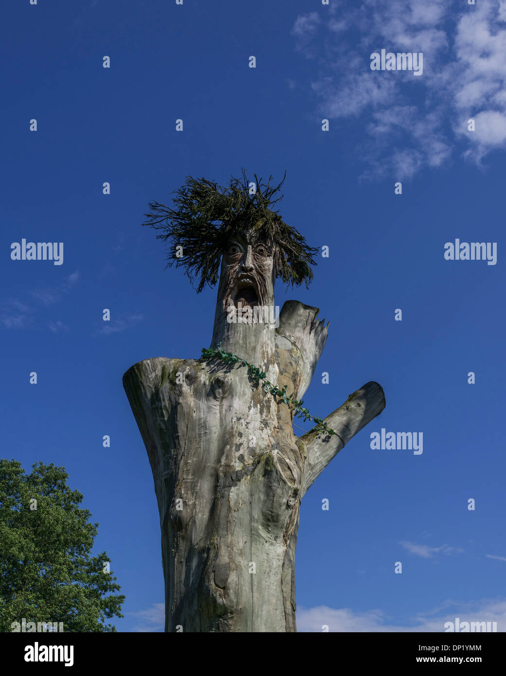 Figura di legno, Mazurski Eden o Masurian Garden of Eden, ricostruzione della cultura galindia, Gmina Ruciane-Nida Foto Stock