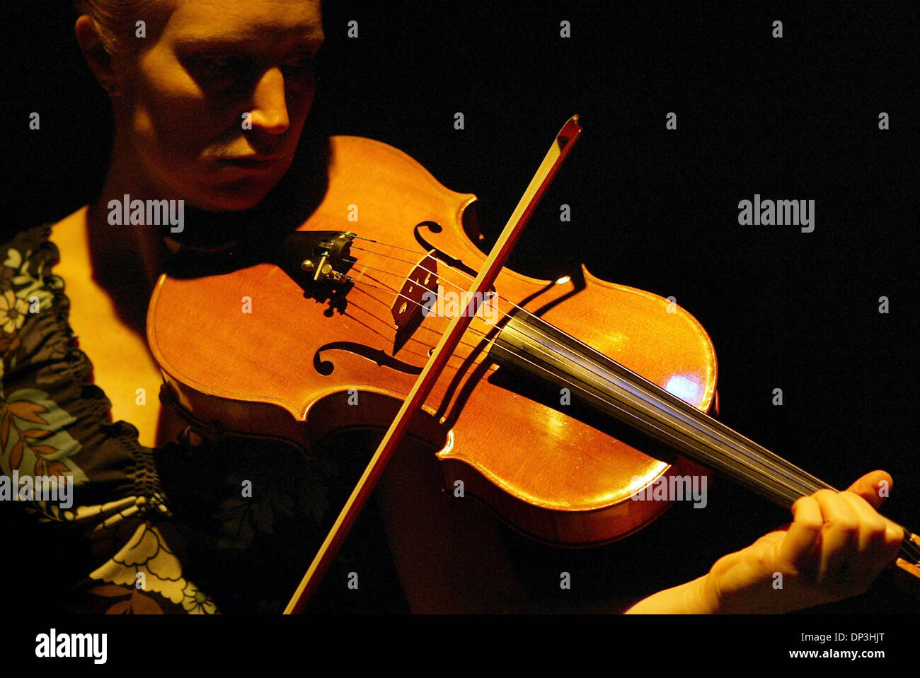 Jul 09, 2006; Delray, FL, Stati Uniti d'America; Suonatore di viola Rene  Reder eseguita presso il Palm Beach Festival di Musica da Camera di  domenica pomeriggio al teatro di cresta. Credito: Foto