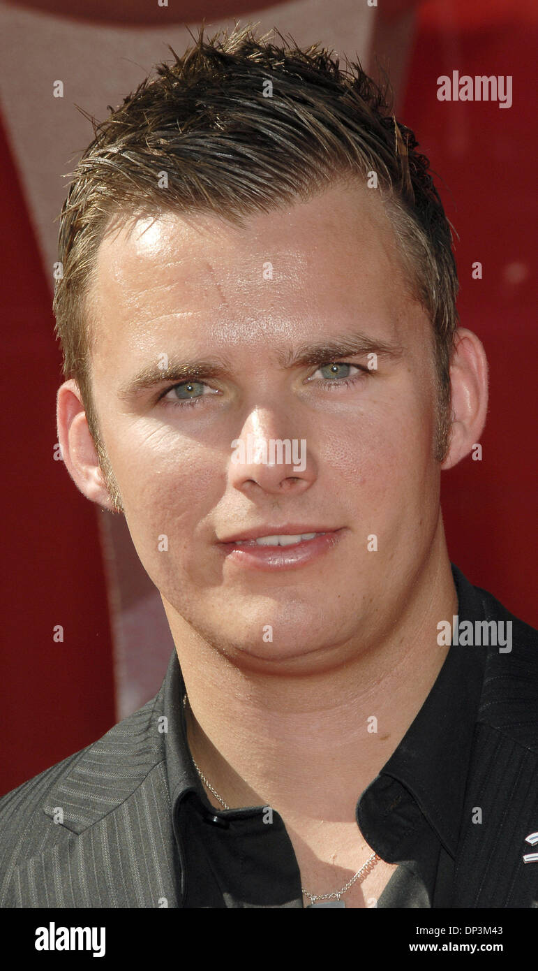 Jul 12, 2006; Hollywood, CA, Stati Uniti d'America; driver di automobile di Indy Dan Wheldon al 2006 ESPY Awards il Kodak Theatre. Credito: Foto da Vaughn Youtz/ZUMA premere. (©) Copyright 2006 da Vaughn Youtz Foto Stock