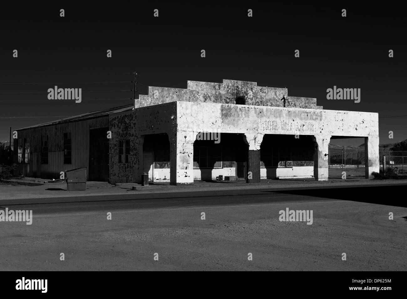 Edificio abbandonato nella Death Valley Junction, California Foto Stock