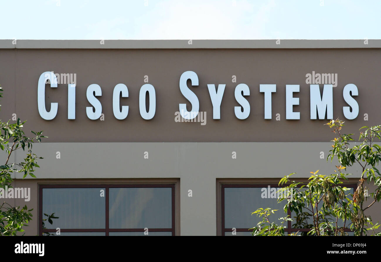 Oct 11, 2006; Irvine, CA, Stati Uniti d'America; Cisco Systems, Inc. è il leader mondiale nel networking per Internet. Oggi le reti sono una parte essenziale dei processi aziendali, l'istruzione, il governo e la casa delle comunicazioni, e Cisco in base al protocollo Internet (IP) Soluzioni di networking sono il fondamento di queste reti. Cisco è stata fondata nel 1984 da un piccolo gruppo di scienziati di computer da Stanfo Foto Stock
