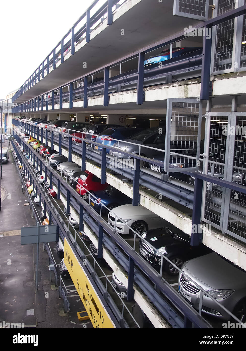 Multipiano NCP car park nel centro città di Southampton Foto Stock