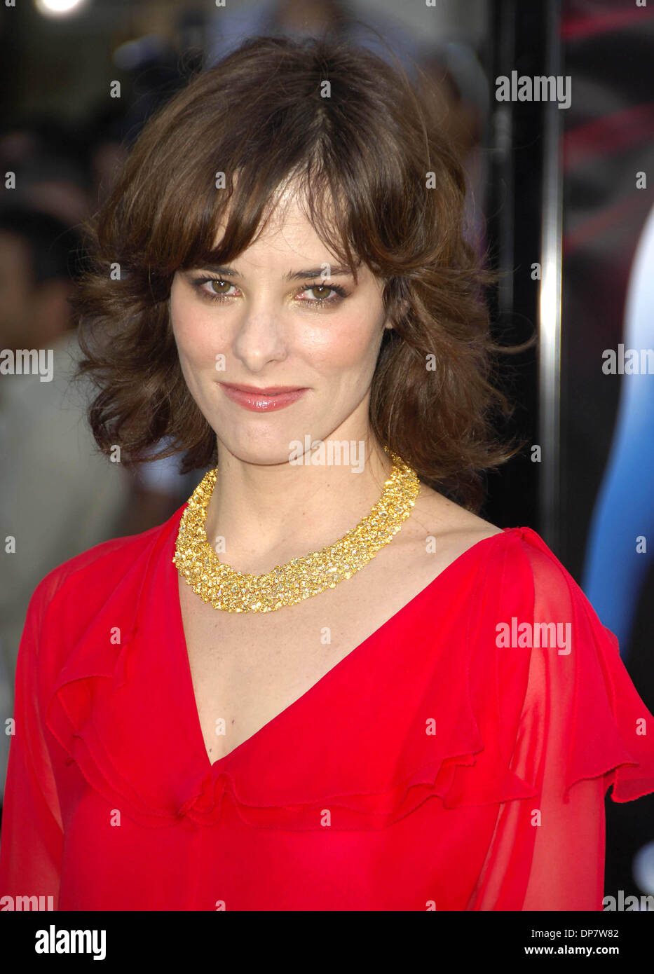 Giugno 21, 2006 - Hollywood, California, Stati Uniti - K48403MG.''SUPERMAN restituisce'' Premiere mondiale .MANN VILLAGE & BRUIN TEATRI, Westwood, CA .06-21-2006. - 2006.Parker Posey(Immagine di credito: © Michael Germana Globo/foto/ZUMAPRESS.com) Foto Stock