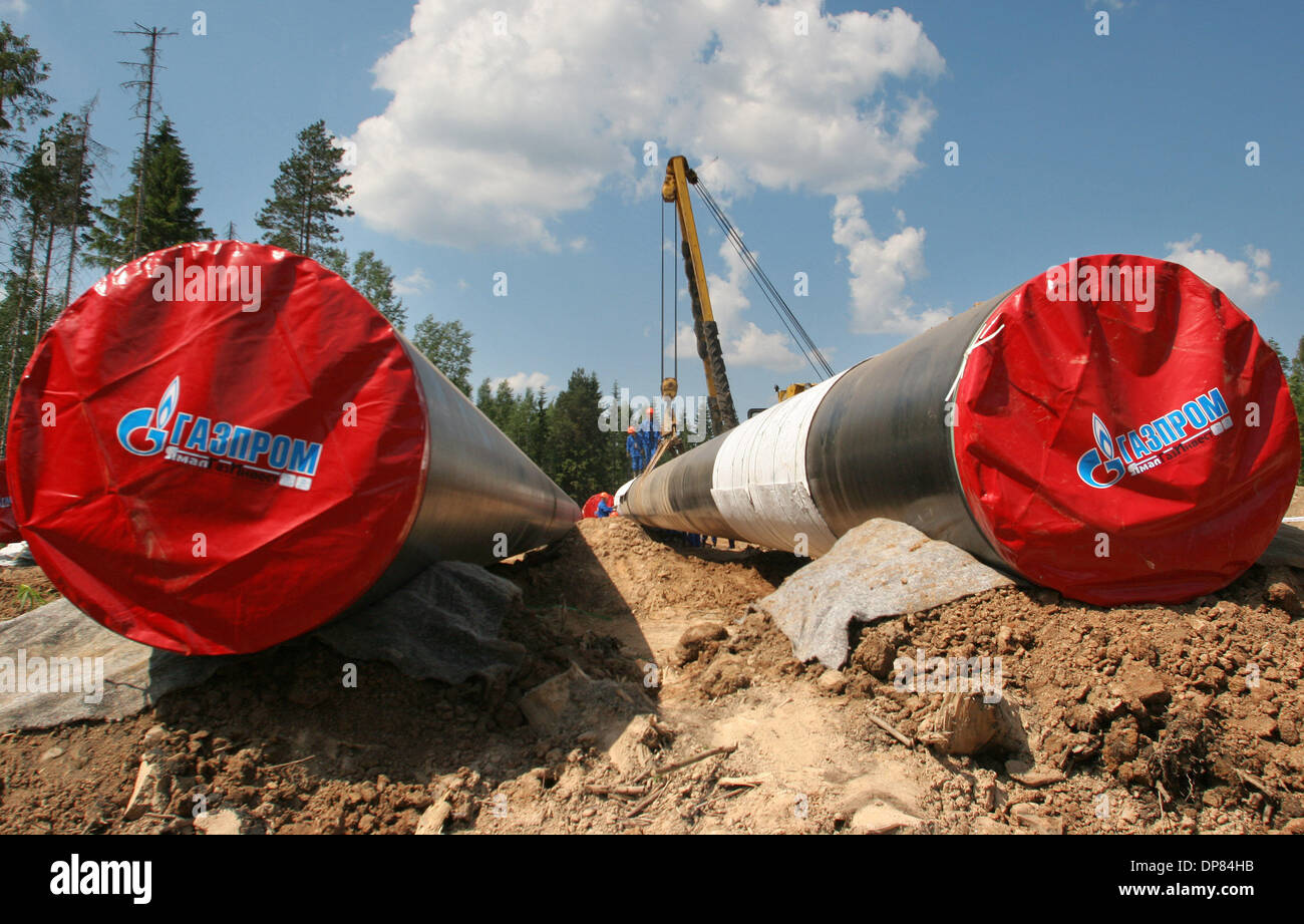 Costruzione del progetto Russian-German - North European Gas Pipeline in San Pietroburgo regione. Gasdotto nordeuropeo darà la Russia l'alternativa rout (in alternativa al gasdotto ucraino) per l'alimentazione dei paesi occidentali di gas naturale russo.(Immagine di credito: © PhotoXpress/ZUMA Premere) Restrizioni: Nord e Sud America diritti solo! Foto Stock