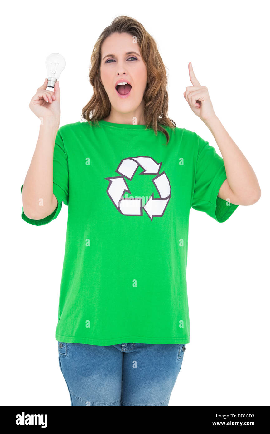 Riflessivo attivista ambientale azienda lampadina della luce Foto Stock