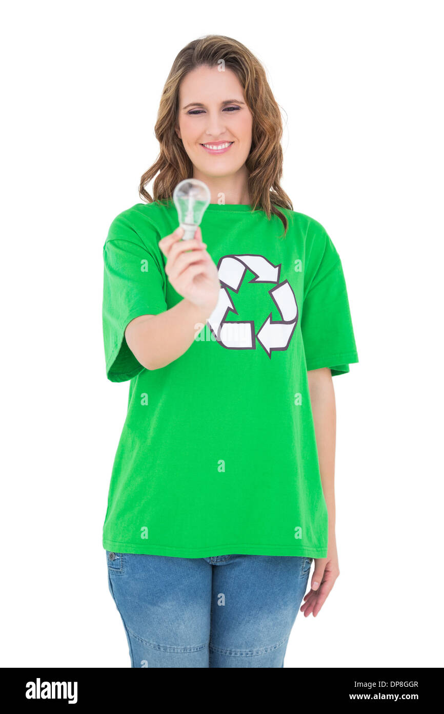 Felice attivista ambientale azienda lampadina della luce Foto Stock