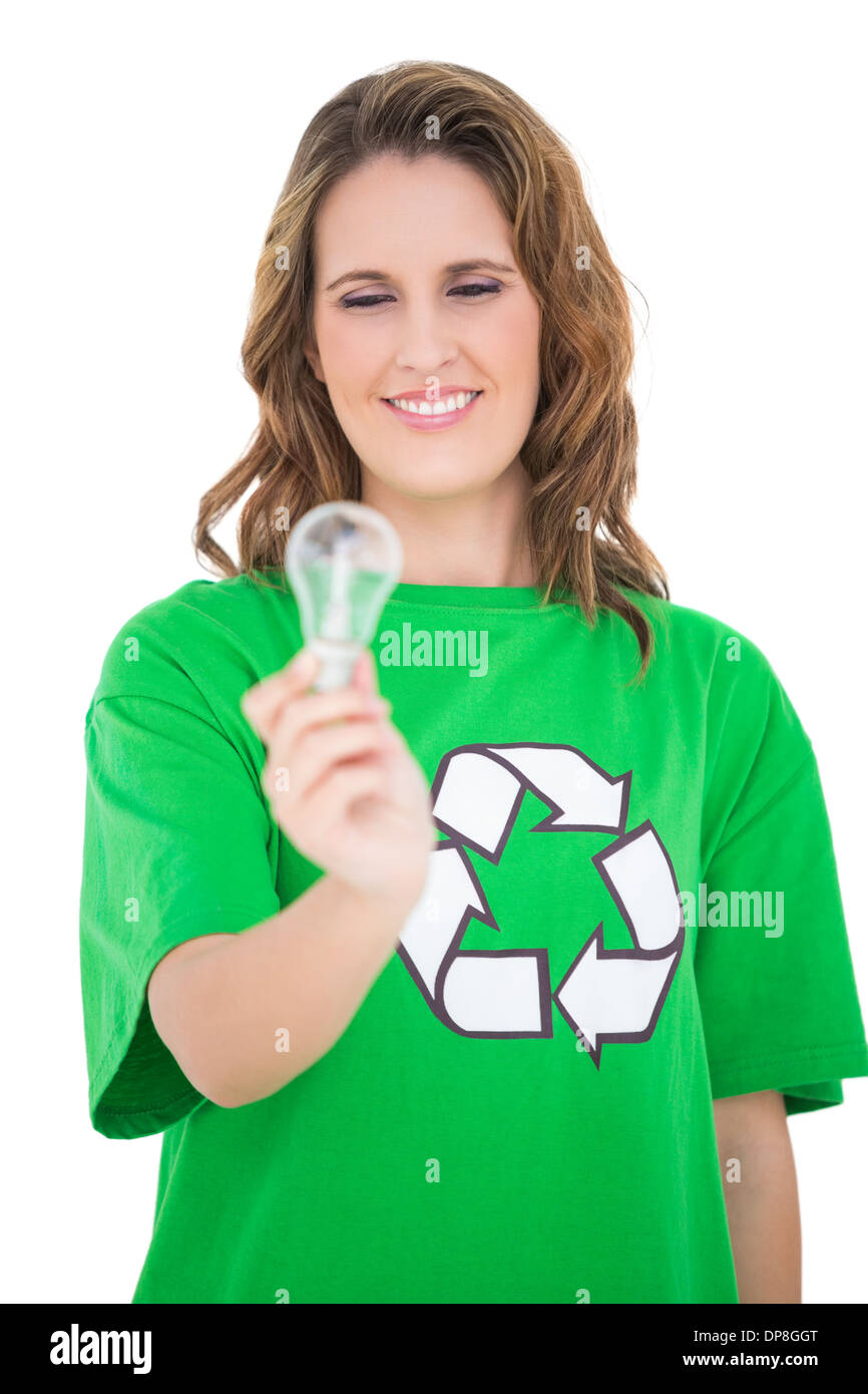 Close up su attivista ambientale azienda lampadina della luce Foto Stock