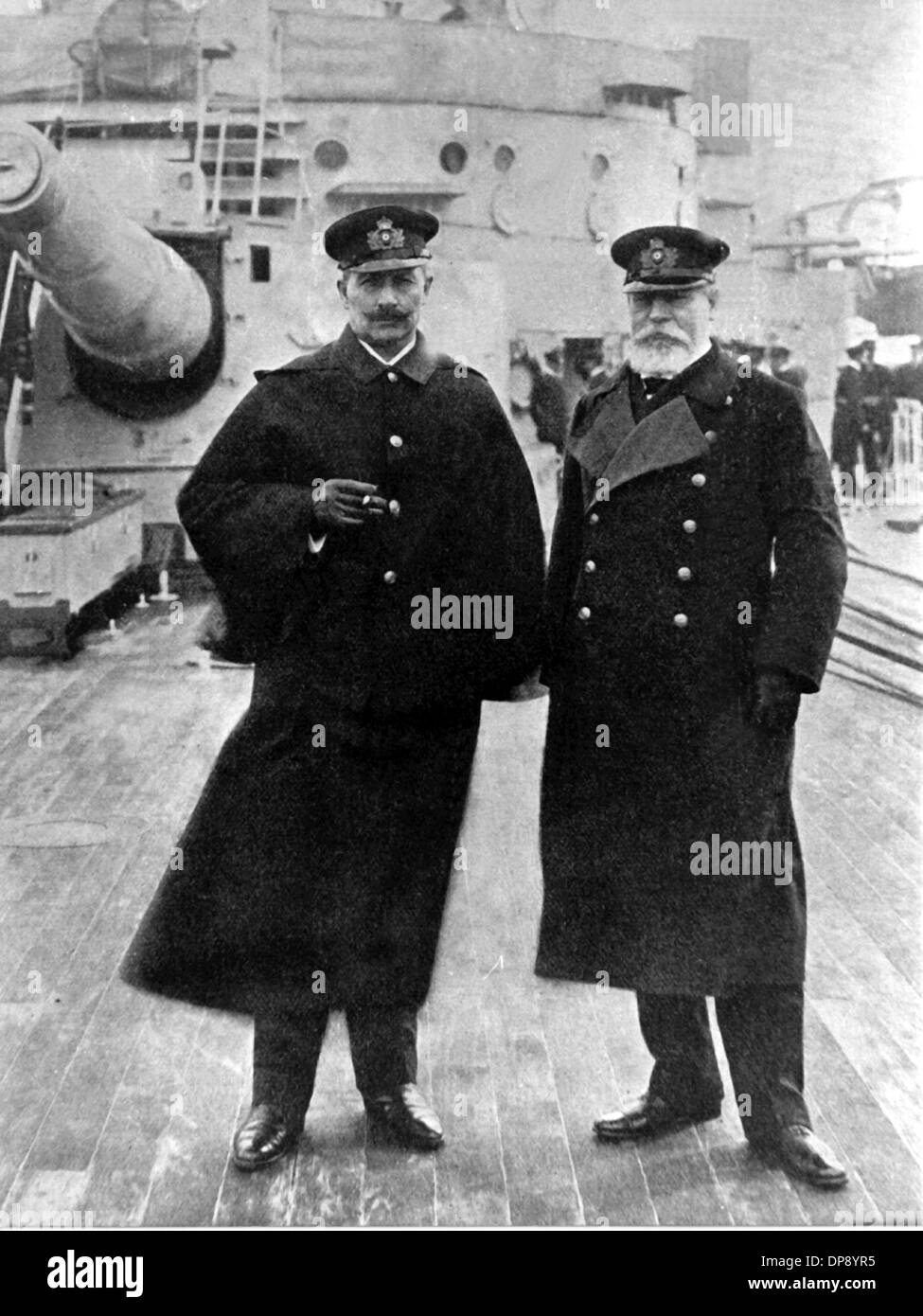 L'imperatore Guglielmo II, l'ultimo imperatore tedesco (l), con la testa in alto mare Fleet Admiral von Holtzendorff (non datato). Dopo la sua adesione al trono nel 1888, contrasti di Otto von Bismarck, la cui caduta ha portato circa, sottoposto a escalation presto. Egli ha creduto fortemente nella sua rivendicazione di leadership per la grazia di Dio, ma difficilmente mettere qualsiasi accenti politici. Egli ha dato discorsi potenti con parzialmente disastrose conseguenze (ad esempio il Daily Telegraph scandalo). Egli fuggì nei Paesi Bassi il 9°/10 di novembre nel 1918, ha ufficialmente rinunciato al trono il 28 novembre nel 1918. Nella seguente sì Foto Stock