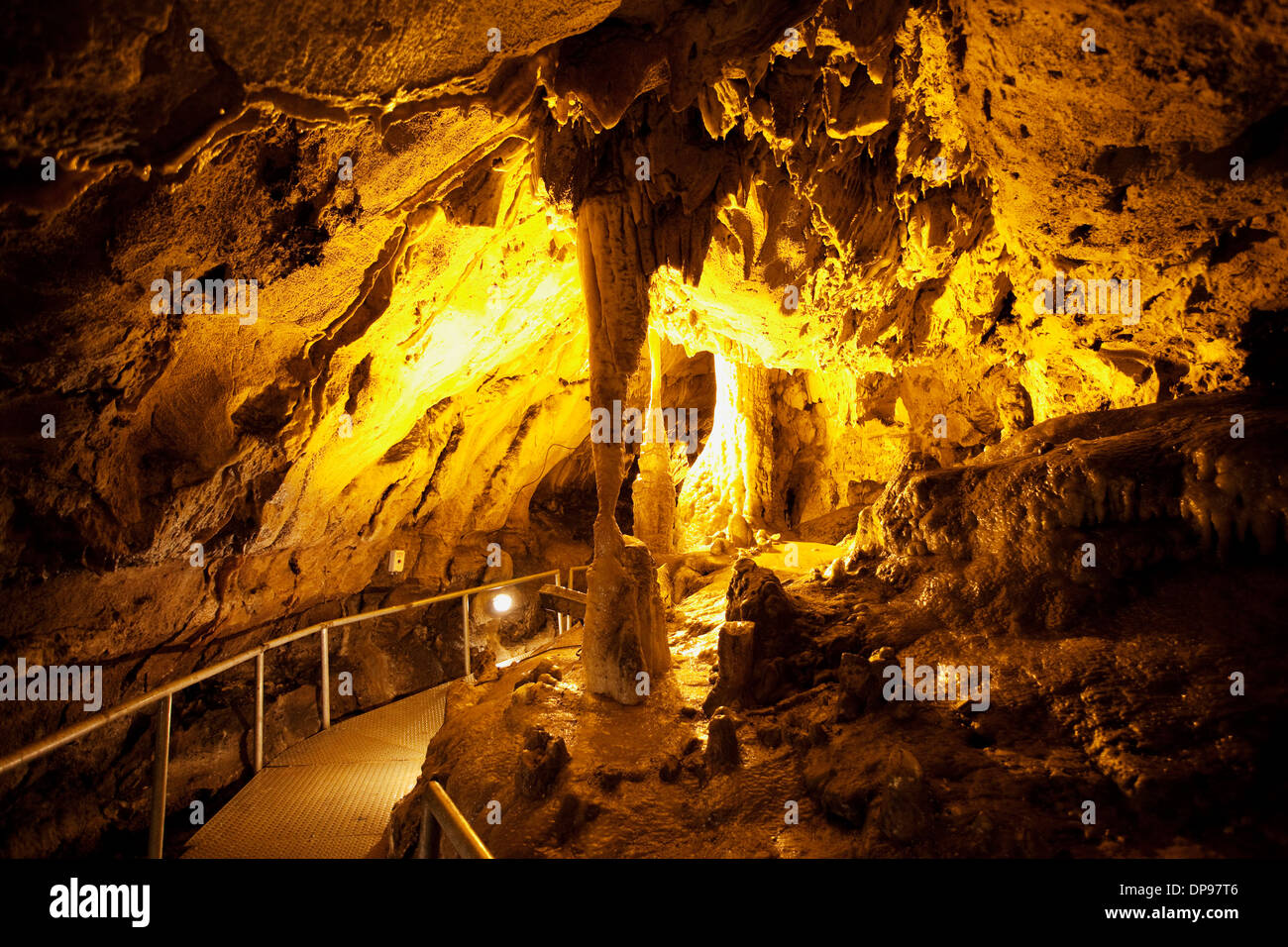 Aksu grotta carsica Isparta Turchia Foto Stock