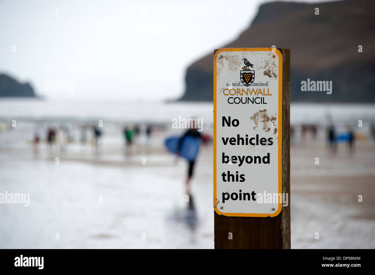 Polzeath Bay n. Veicoli al di là di questo punto Cornwall Regno Unito Foto Stock