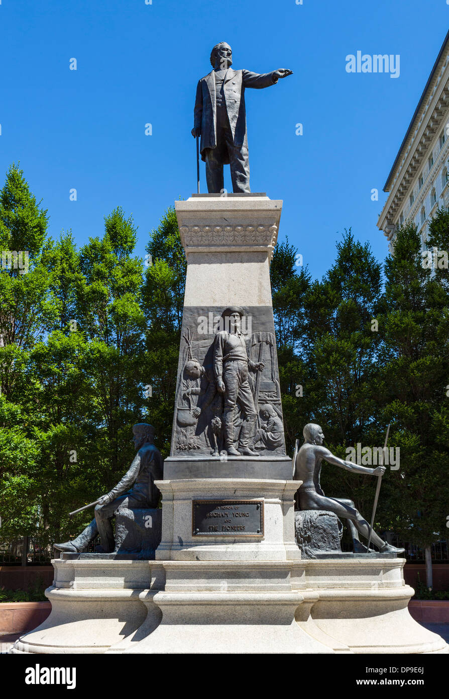 Statua di Brigham Young sul sud est Temple Street, Salt Lake City, Utah, Stati Uniti d'America Foto Stock