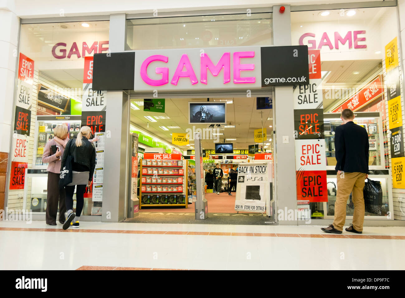 Game store a Merry Hill, Regno Unito. Foto Stock