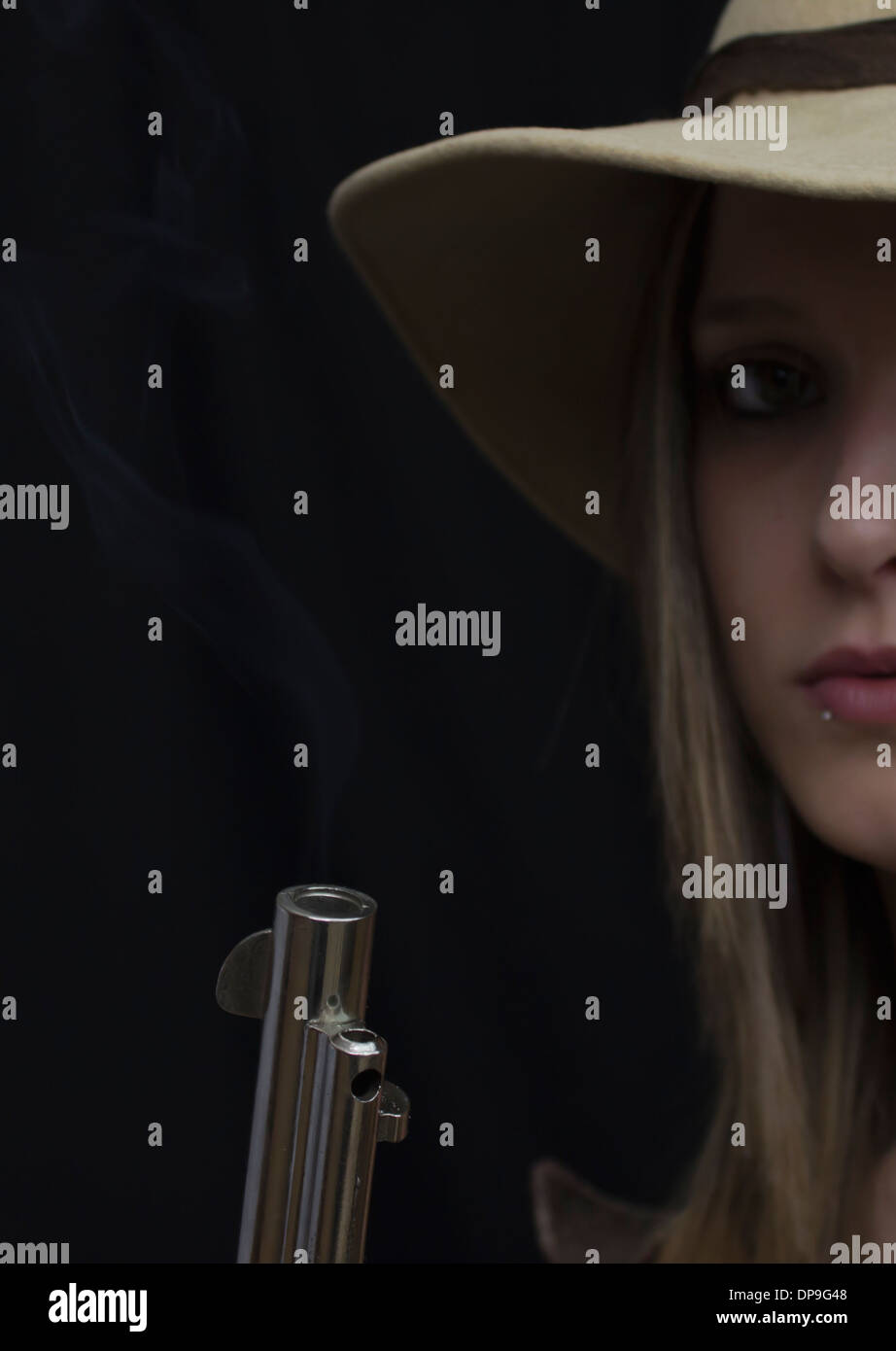 Pistola fumante immagini e fotografie stock ad alta risoluzione Alamy