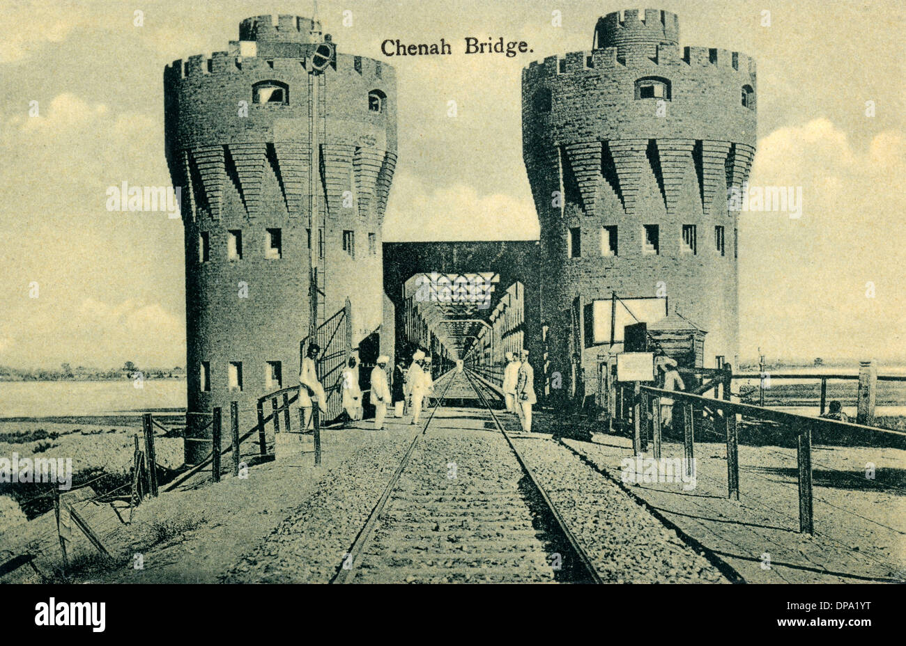 Ponte che attraversa il fiume Chenab, Chiniot, Pakistan Foto Stock