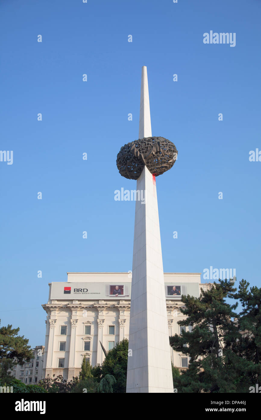 Gli eroi della rivoluzione del 1989 Monumento, Piata Revolutiei, Bucarest, Romania Foto Stock