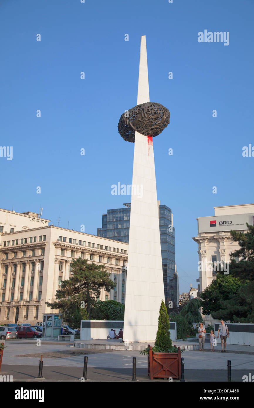 Gli eroi della rivoluzione del 1989 Monumento, Piata Revolutiei, Bucarest, Romania Foto Stock