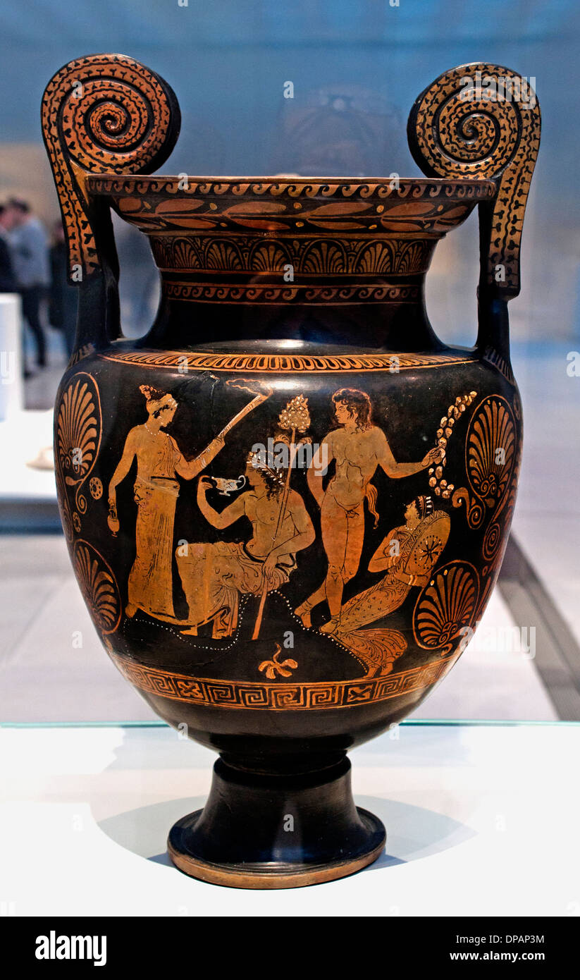 Volute vaso cratere) 380 BC Music Competizione tra il dio Apollo e il satiro Marsia Greco in Grecia Foto Stock
