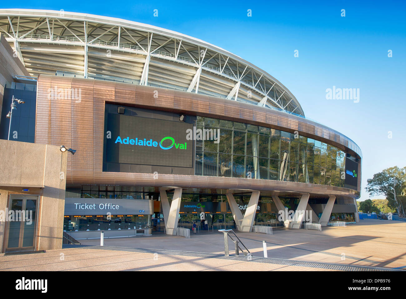 Il nuovo ristrutturato Adelaide Oval south gate. Foto Stock
