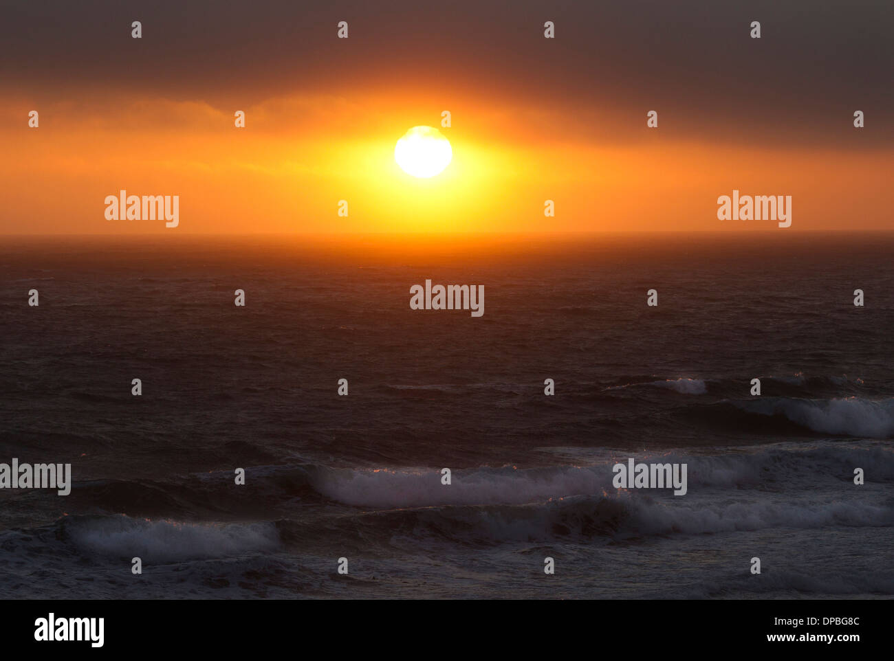 Tramonto sull'Oceano Pacifico Foto Stock