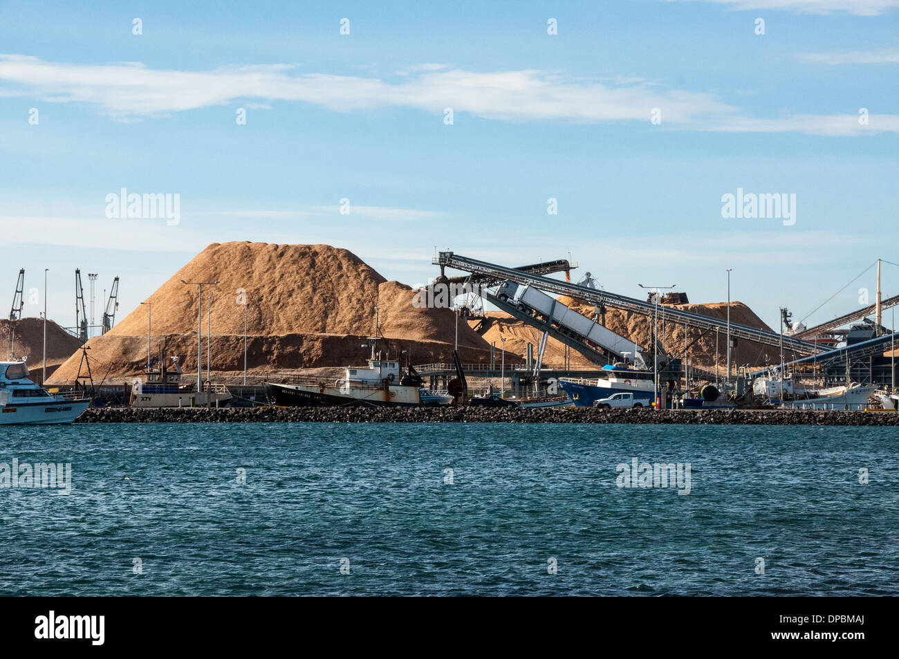 Sabbia e ghiaia mining pit stazione di Alcoa sulla costa di Portland australia Foto Stock
