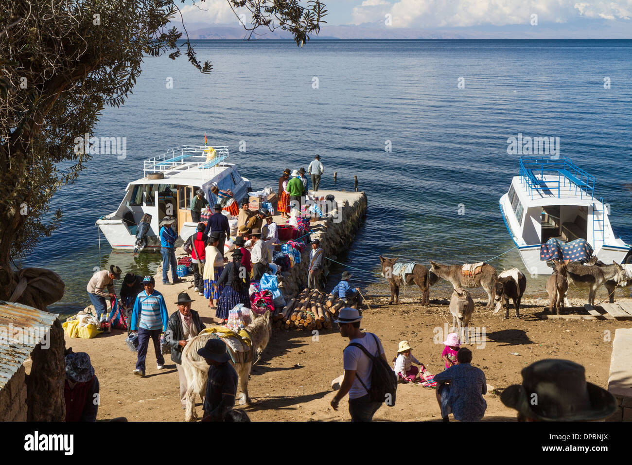 Il porto dei traghetti di Challapampa su "Isla del Sol", il lago Titicaca, Bolivia Foto Stock
