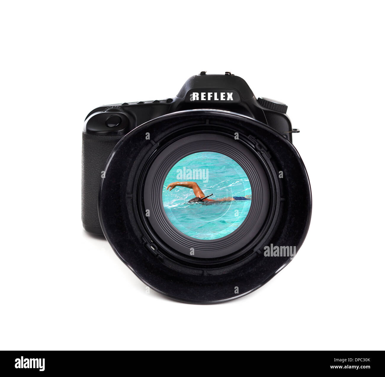 Fotocamera digitale su sfondo bianco con i turisti nuoto Foto Stock