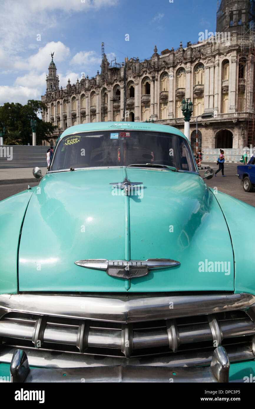 Classic American car a l'Avana, tra una stima di 60.000 pre-embargo noi automobiles età ancora sopravvivono a Cuba, Foto Stock