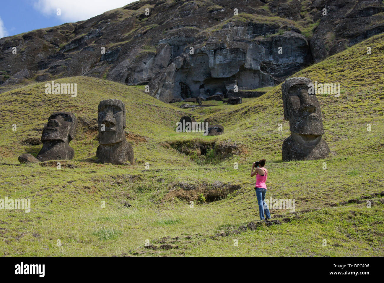 Moai a Rano Raraku cava, Isola di Pasqua, Cile Foto Stock