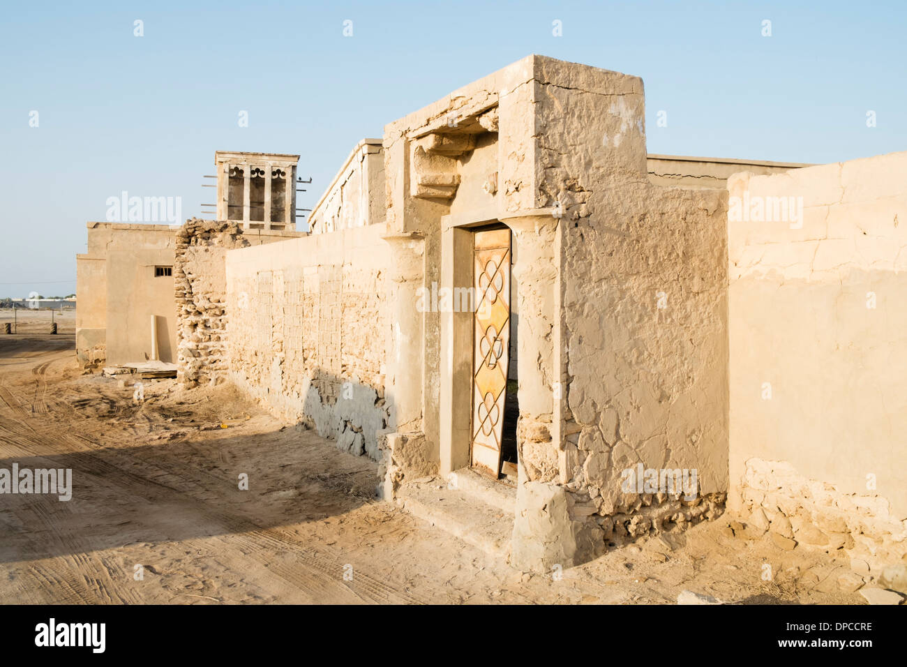 Deserte ex villaggio di pescatori a Jazirat Al Hamra di Ras Al Khaimah emirato negli Emirati Arabi Uniti EMIRATI ARABI UNITI Foto Stock