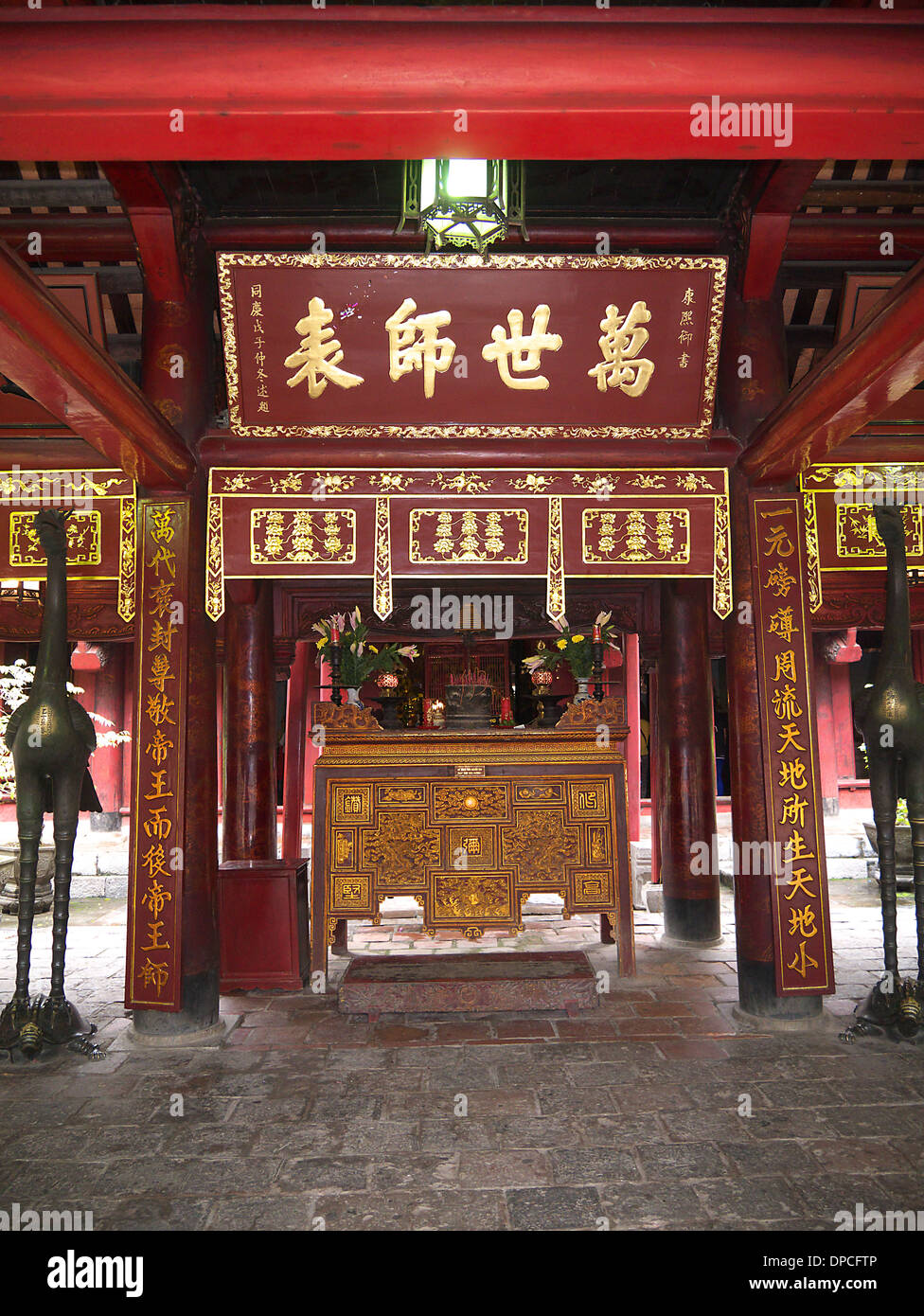 Hanoi Vietnam altare di Confucio al Tempio della Letteratura Foto Stock