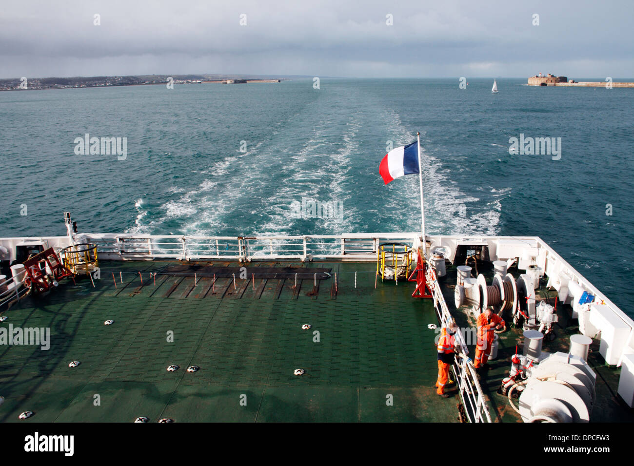 Brittany Ferries "Barfleur" entra nel porto di Cherbourg in Normandia, Francia Foto Stock