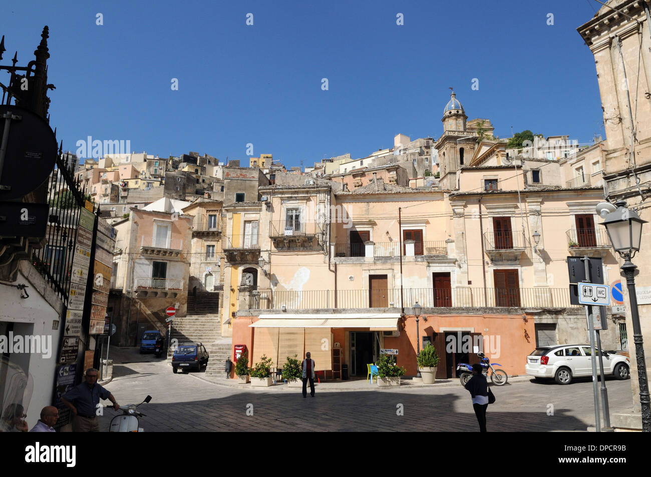 Vista sul centro storico di Ragusa Ibla in Sicilia Città UNESCO Foto Stock