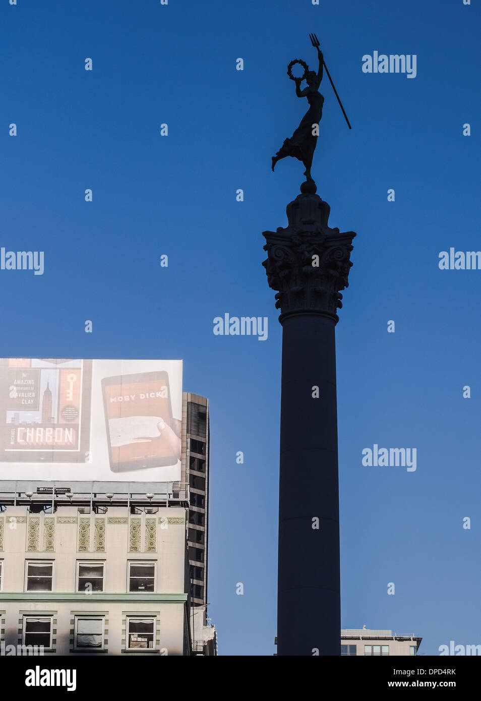 Silhouette della statua "Vittoria" in Union Square a San Francsico, STATI UNITI D'AMERICA Foto Stock