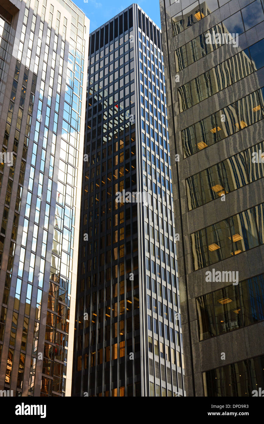 Grattacieli, edifici per uffici nel centro cittadino di Toronto, Canada Foto Stock