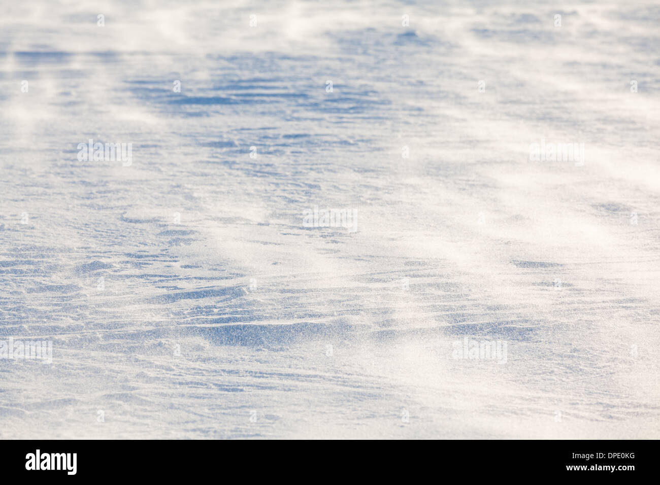 Modelli di neve sagomata dal vento Foto Stock