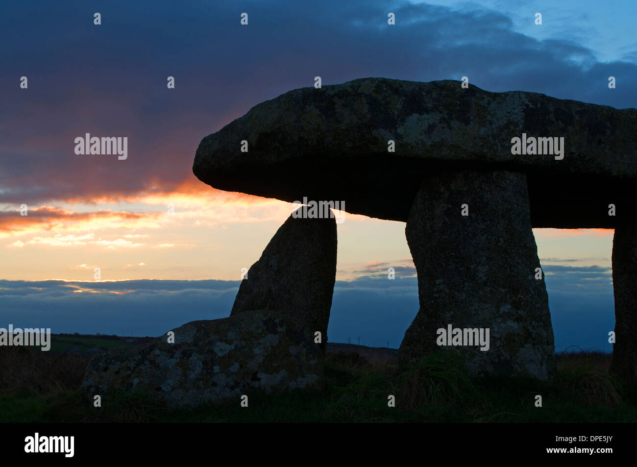 Lanyon quoit vicino Madron in Cornwall, Regno Unito Foto Stock