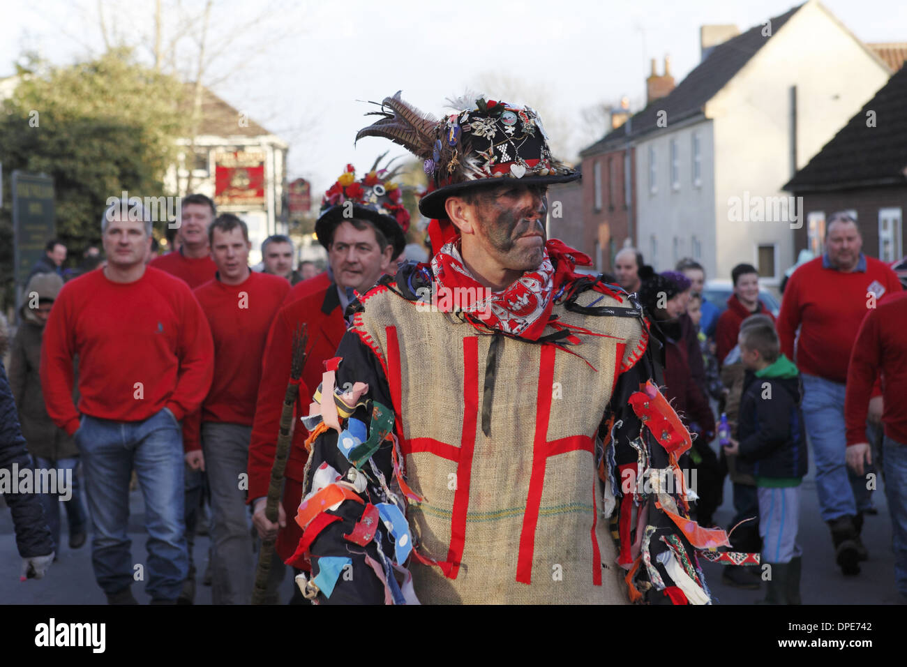 La tradizionale annuale di piombo-fino a, e gioco del cofano Haxy tenutosi in gennaio in North Lincolnshire, England, Regno Unito Foto Stock